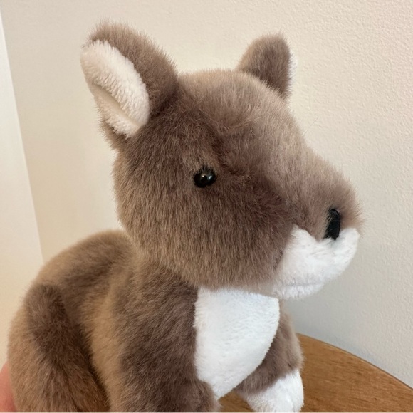 American Girl Doll Kiras Kangaroo No Joey Baby Stuffed Plush With Pouch Plushie - Picture 9 of 15